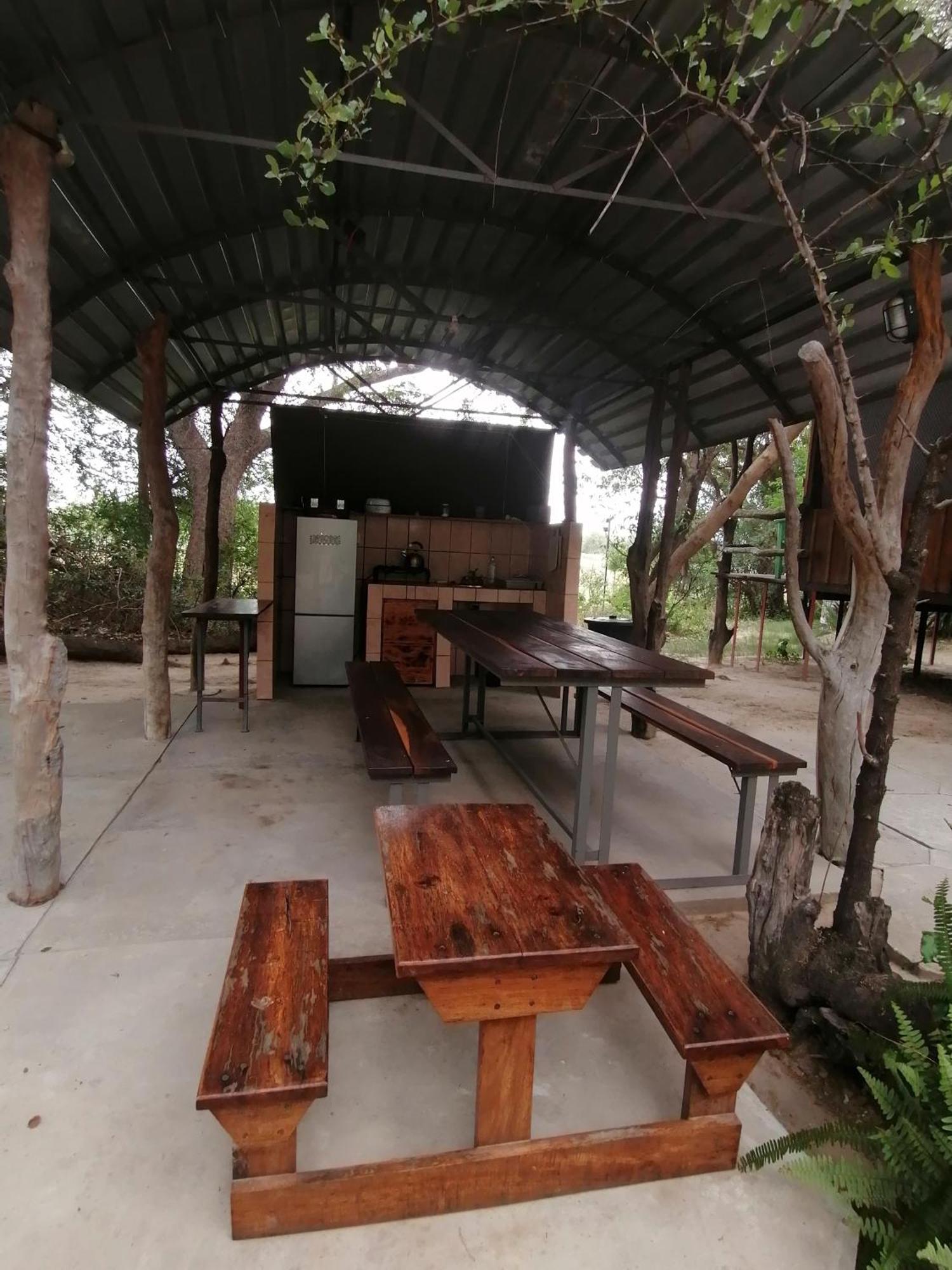 Hotel Mukuku Rest Camp Shimweghe Esterno foto